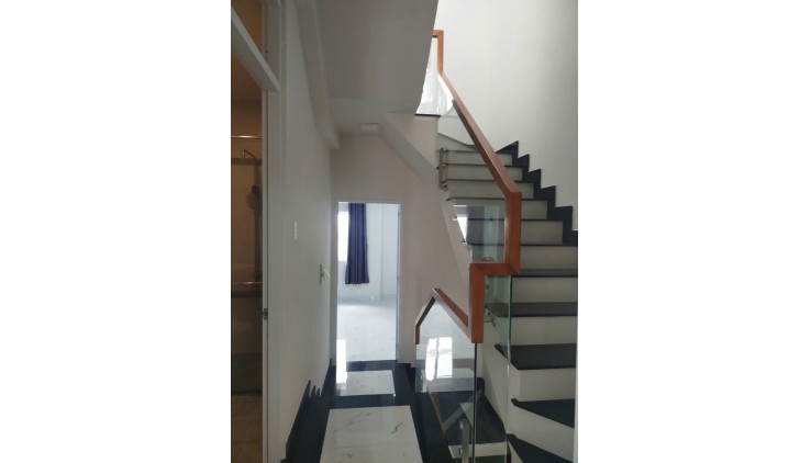 Hiếm Khu Tô Hiệu - Hòa Bình - 60m2  - HXH - 4 tầng Mới ở liền